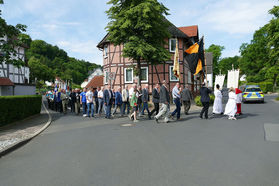 Bittprozession am Pfingstmontag (Foto: Karl-Franz Thiede)